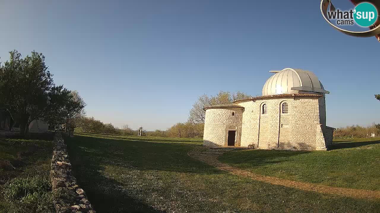 Višnjanska observatorijska spletna kamera: Opazujte vesolje iz Istre, Hrvaška