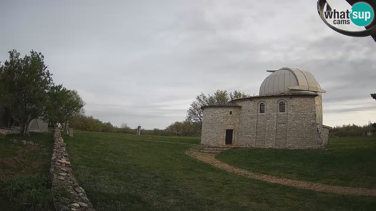 Višnjanska observatorijska spletna kamera: Opazujte vesolje iz Istre, Hrvaška
