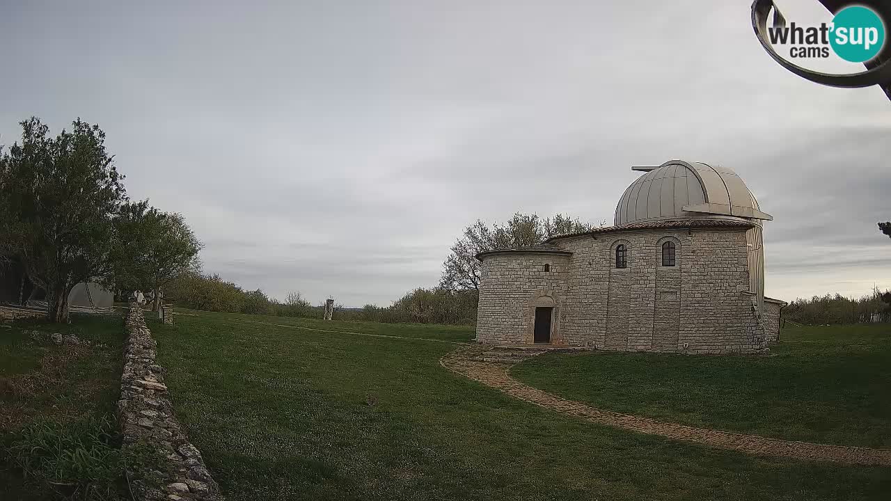 Višnjanska observatorijska spletna kamera: Opazujte vesolje iz Istre, Hrvaška