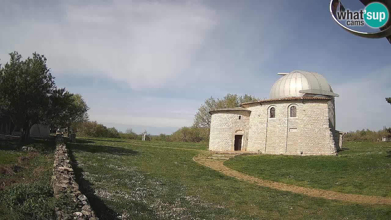 Višnjan Observatory Webcam: Gaze into the Cosmos from Istria, Croatia