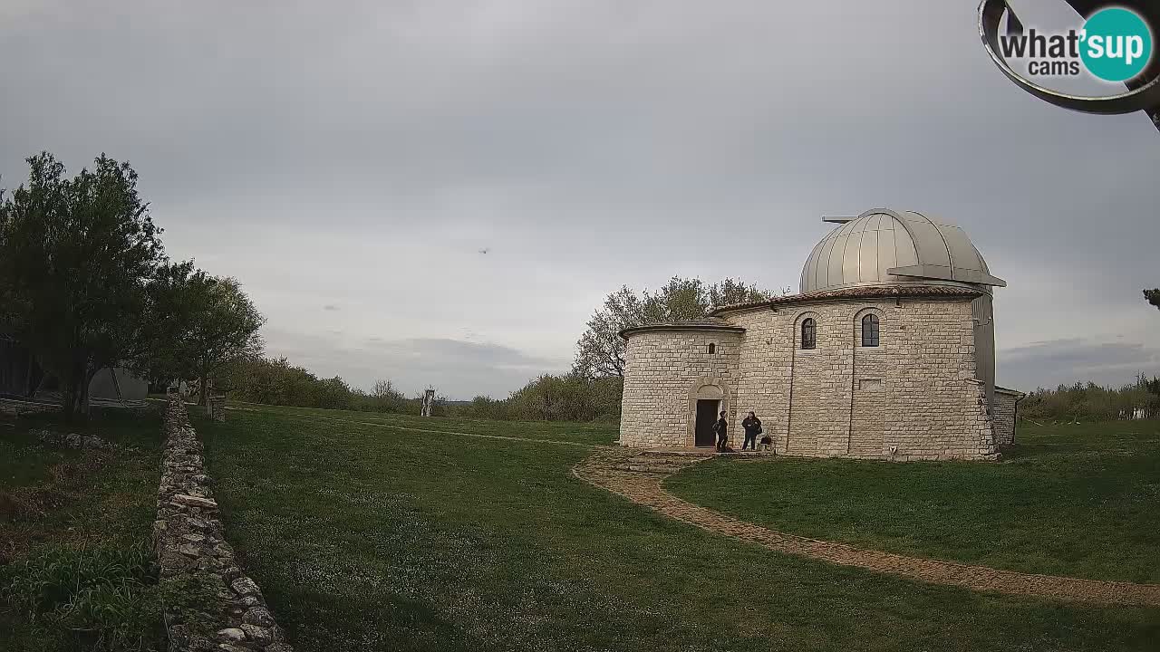Višnjan Observatory Webcam: Gaze into the Cosmos from Istria, Croatia