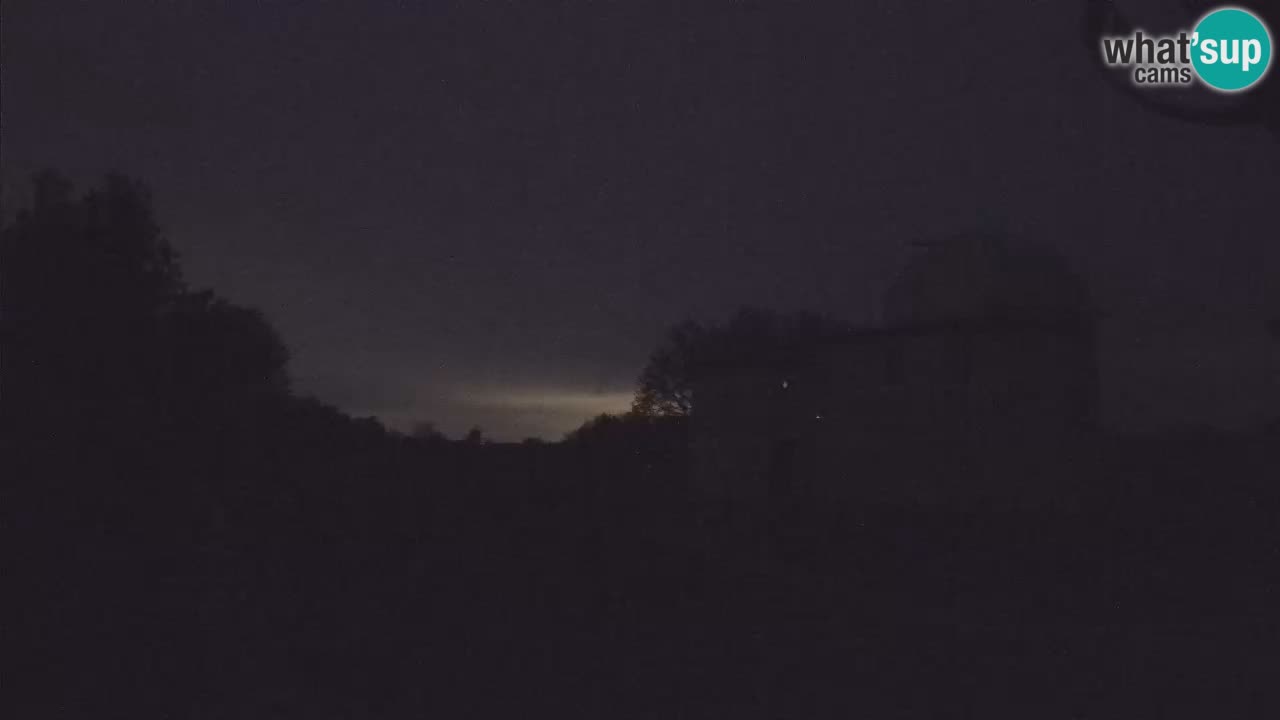 Webcam de l’Observatoire de Višnjan: Plongez dans le cosmos depuis l’Istrie, Croatie