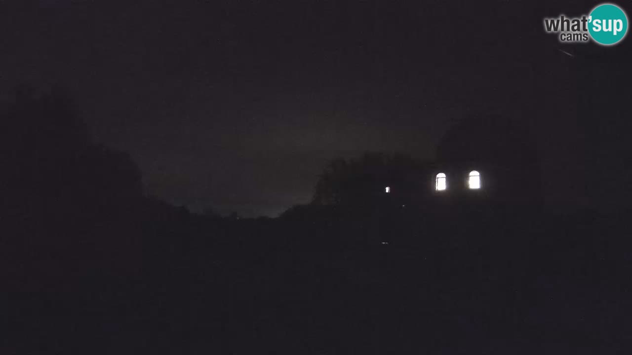 Višnjanska opservatorijska web kamera: Zavirite u svemir s poluotoka Istre, Hrvatska