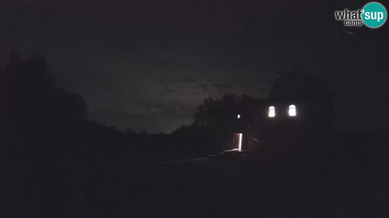 Webcam del Observatorio de Višnjan: Contempla el cosmos desde Istria, Croacia