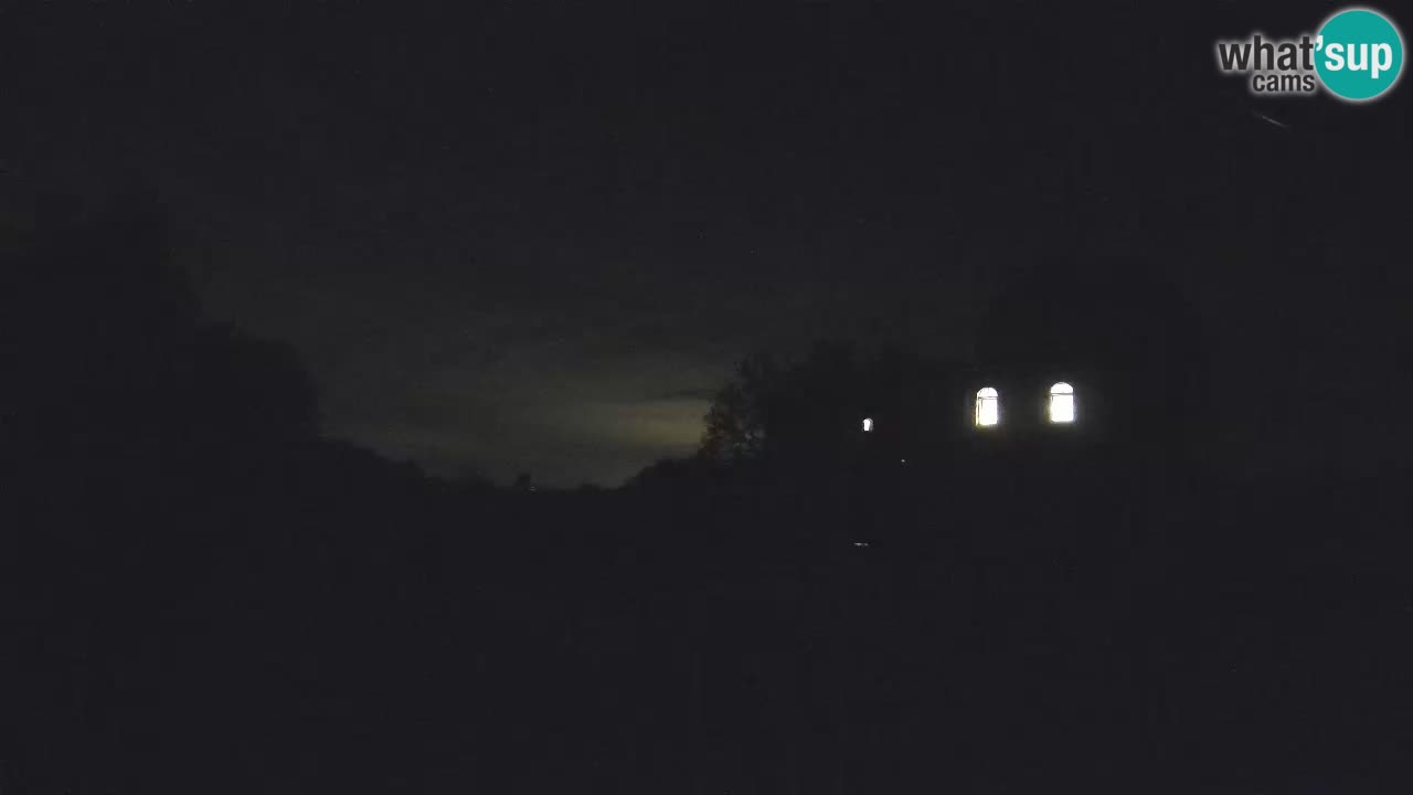 Višnjanska observatorijska spletna kamera: Opazujte vesolje iz Istre, Hrvaška