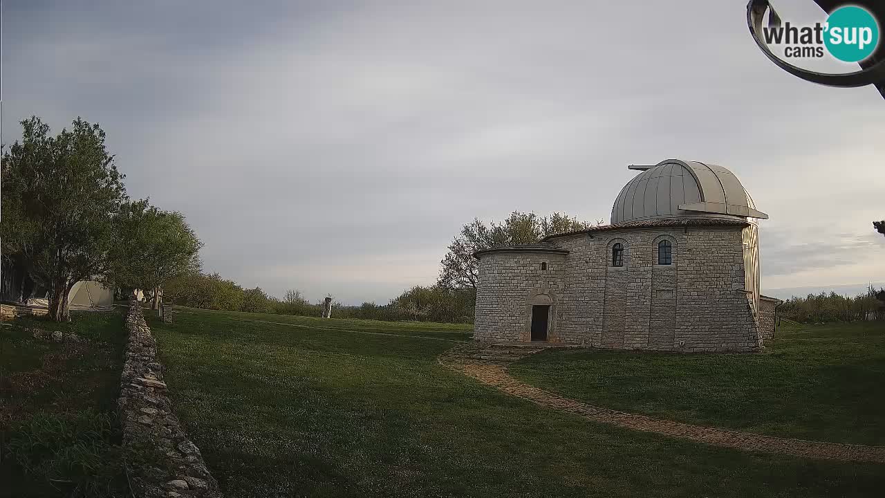 Višnjanska observatorijska spletna kamera: Opazujte vesolje iz Istre, Hrvaška