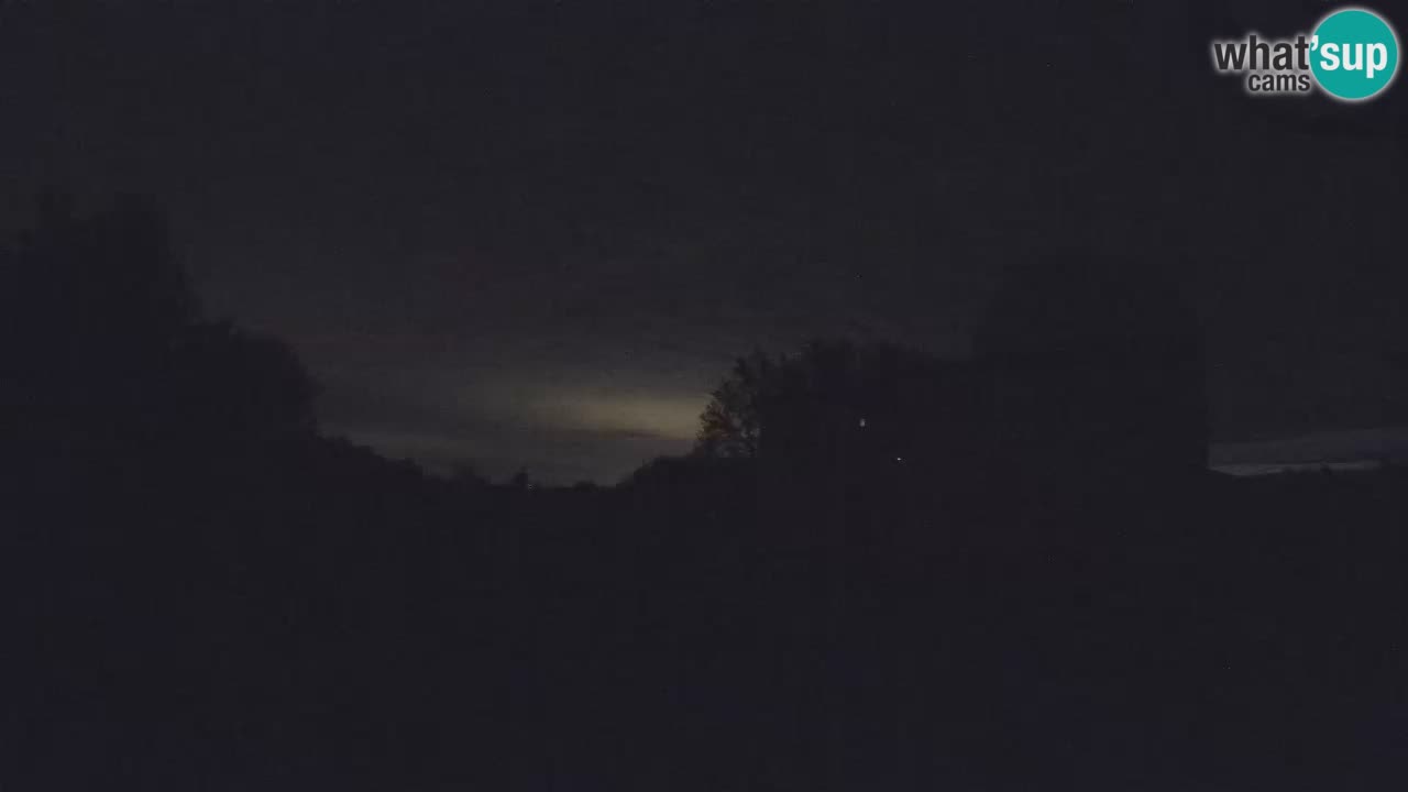 Višnjanska opservatorijska web kamera: Zavirite u svemir s poluotoka Istre, Hrvatska