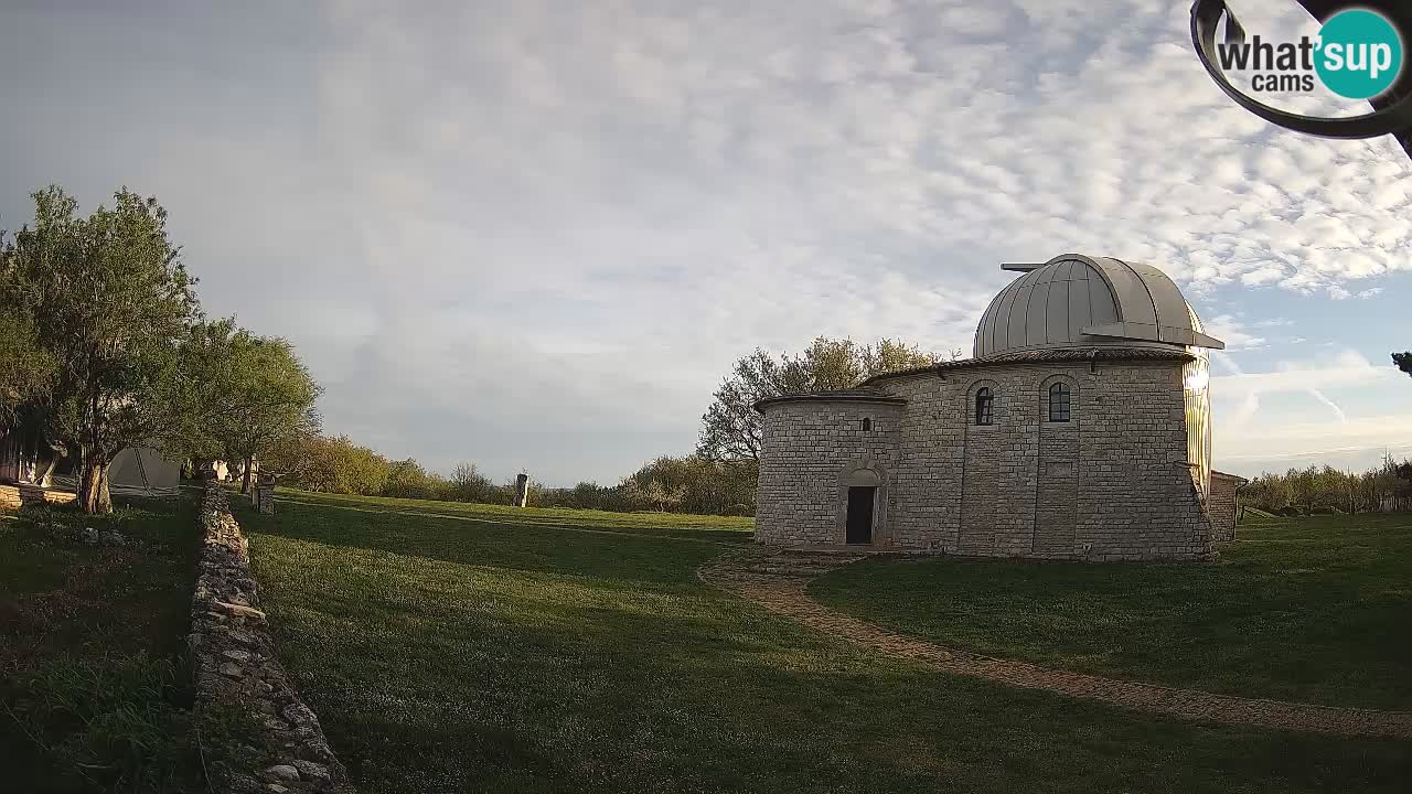 Višnjan Observatory Webcam: Gaze into the Cosmos from Istria, Croatia