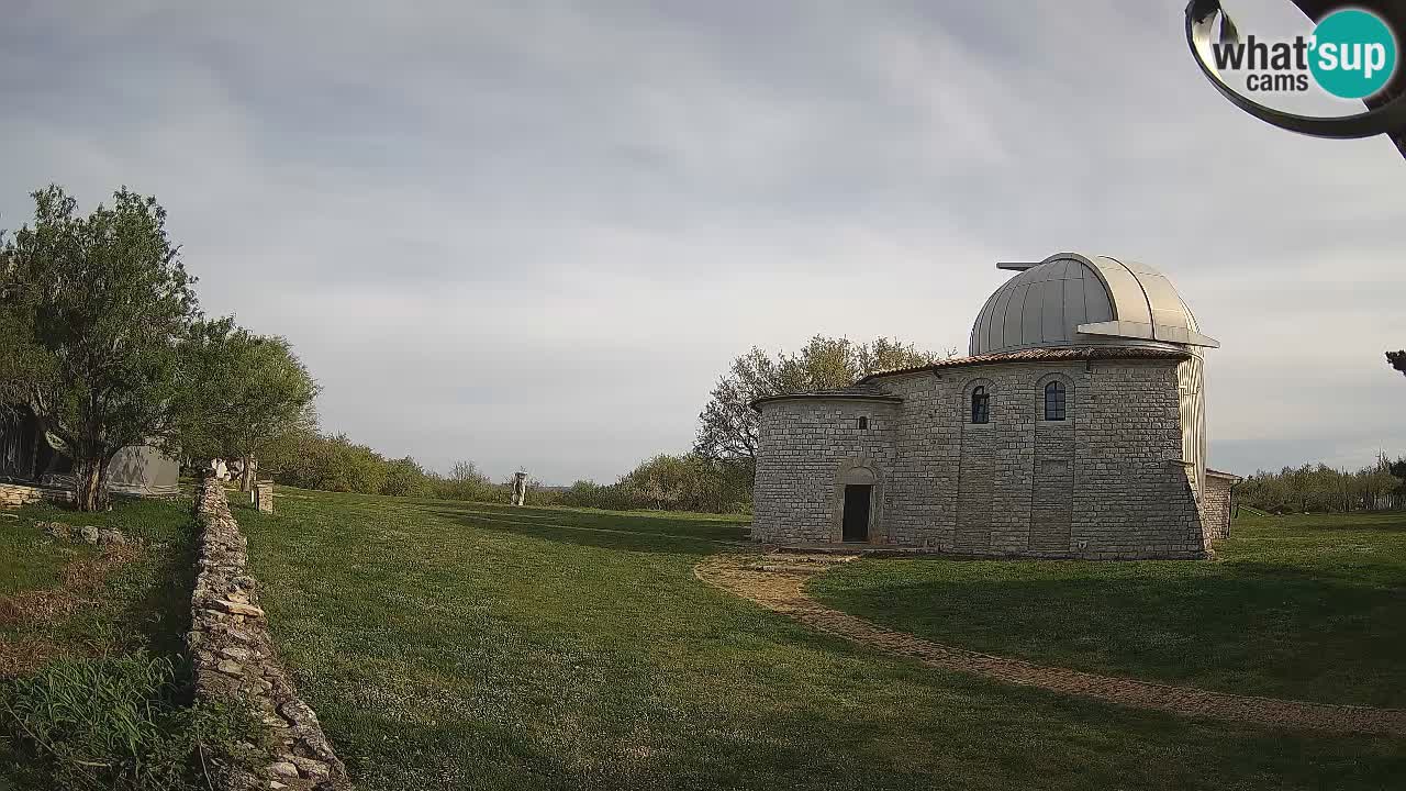 Višnjan Observatory Webcam: Gaze into the Cosmos from Istria, Croatia