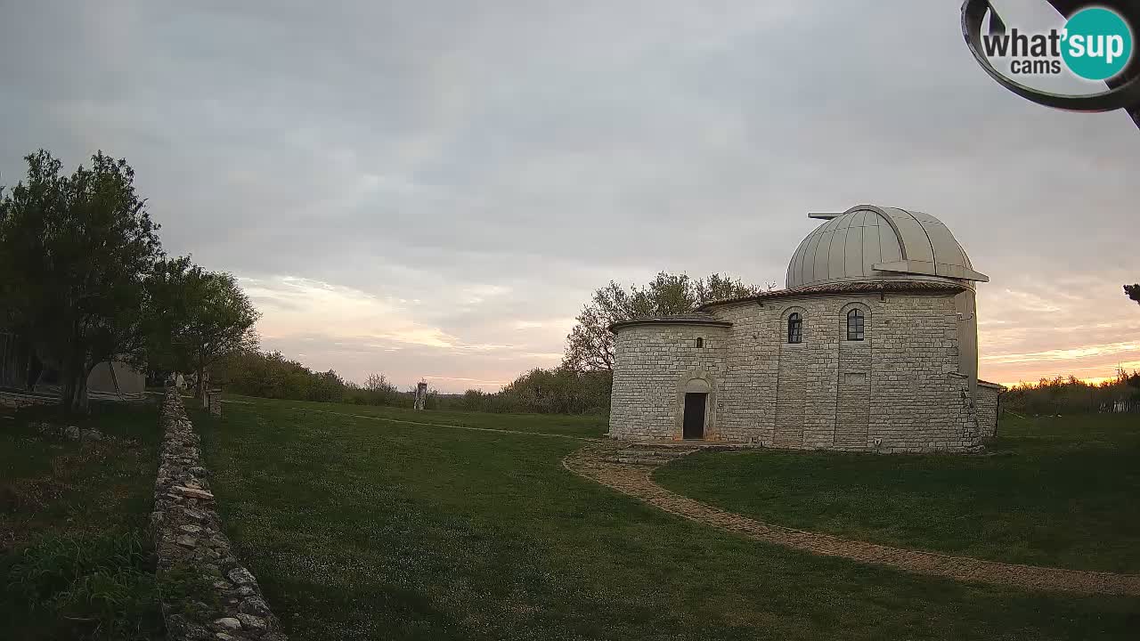 Višnjanska observatorijska spletna kamera: Opazujte vesolje iz Istre, Hrvaška