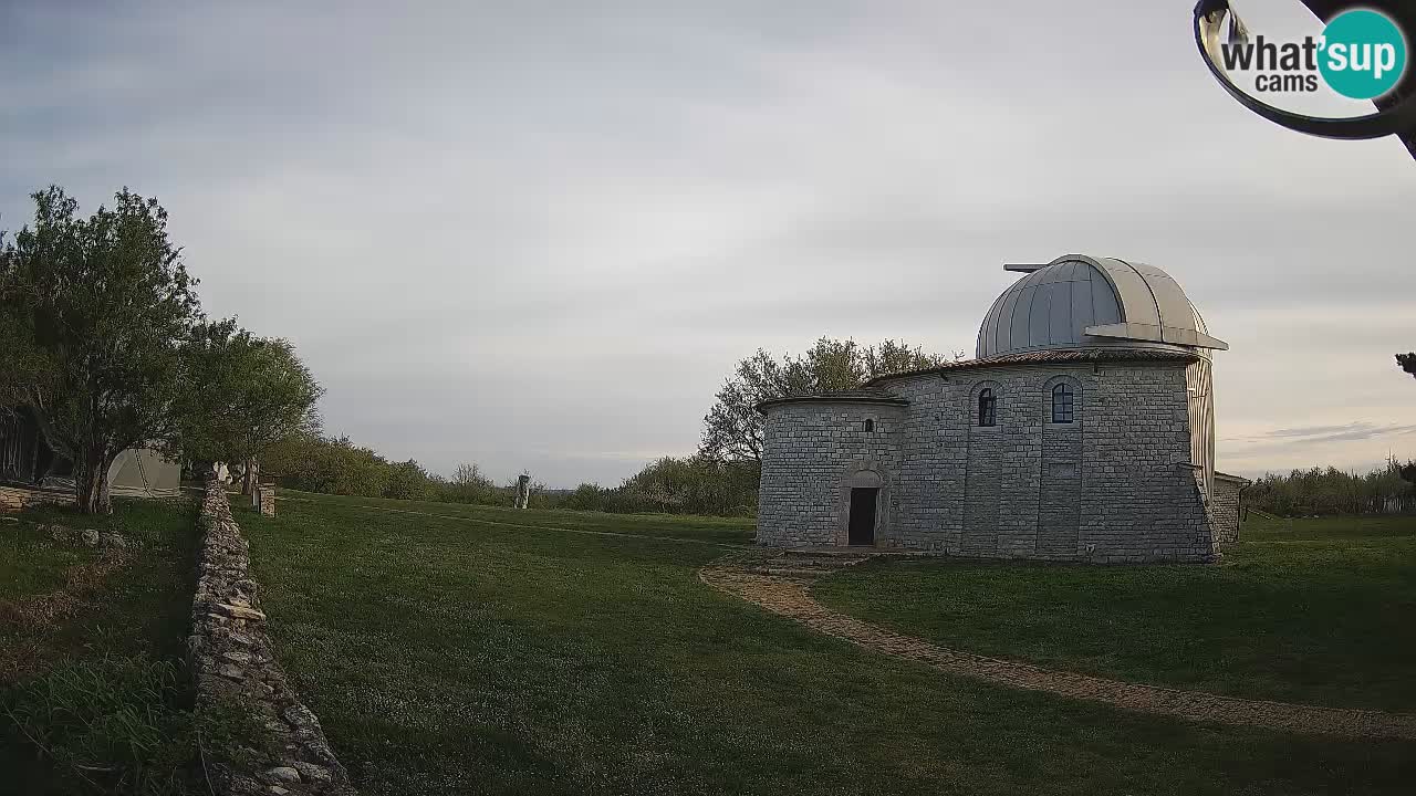 Višnjanska opservatorijska web kamera: Zavirite u svemir s poluotoka Istre, Hrvatska