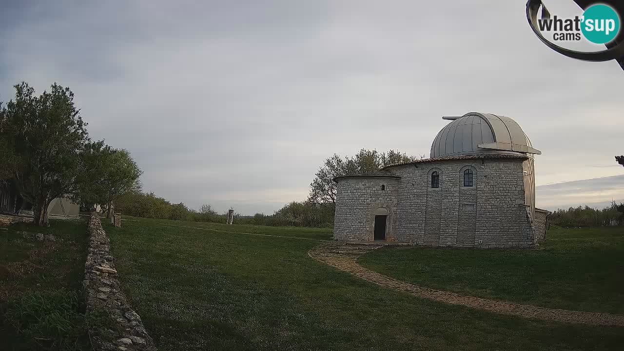 Webcam de l’Observatoire de Višnjan: Plongez dans le cosmos depuis l’Istrie, Croatie