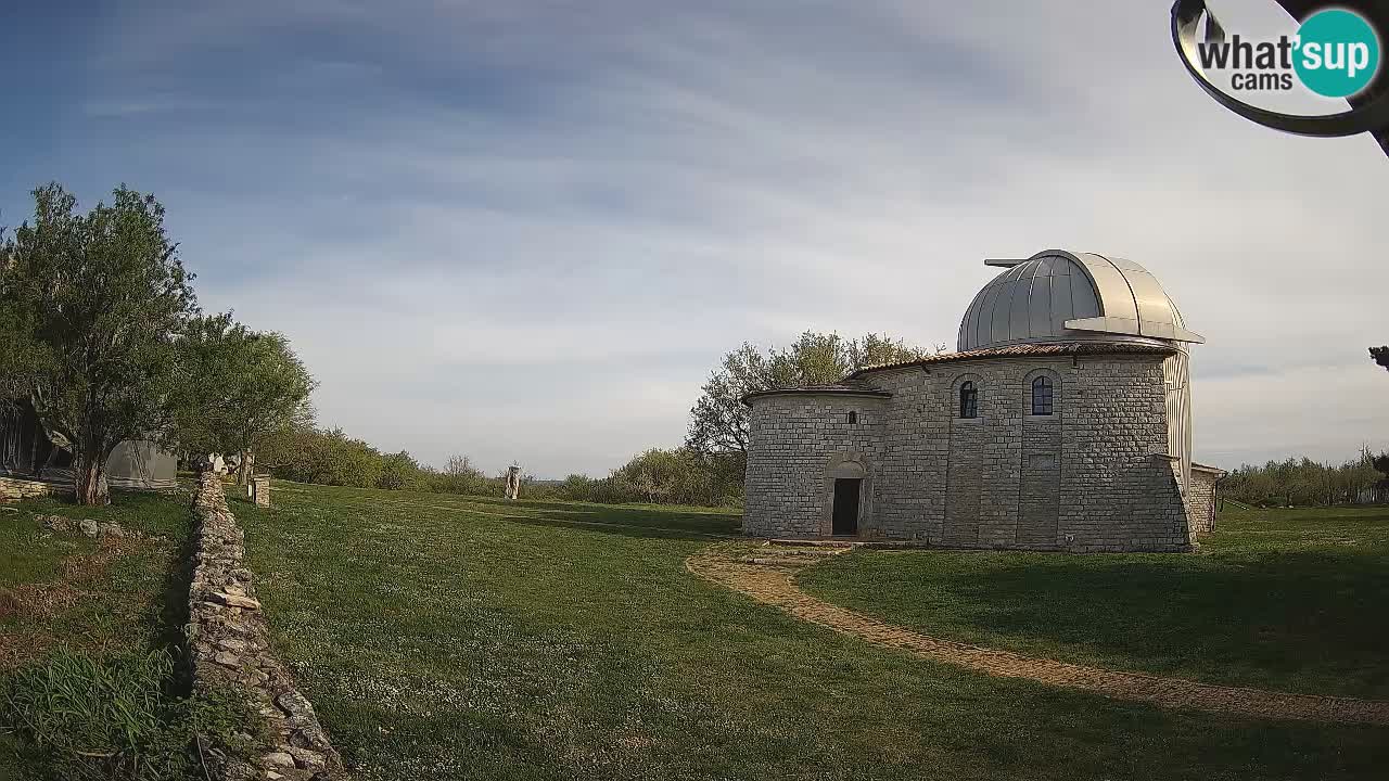 Višnjan Observatory Webcam: Gaze into the Cosmos from Istria, Croatia