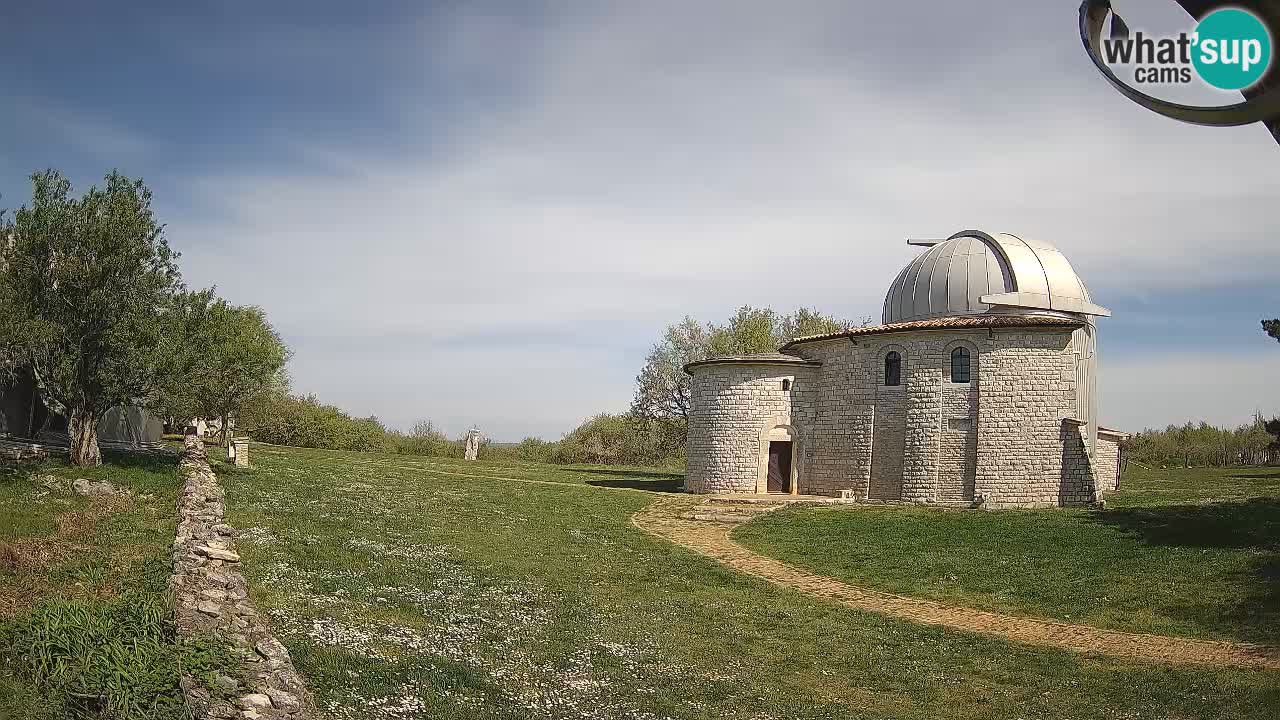Višnjan Observatory Webcam: Gaze into the Cosmos from Istria, Croatia