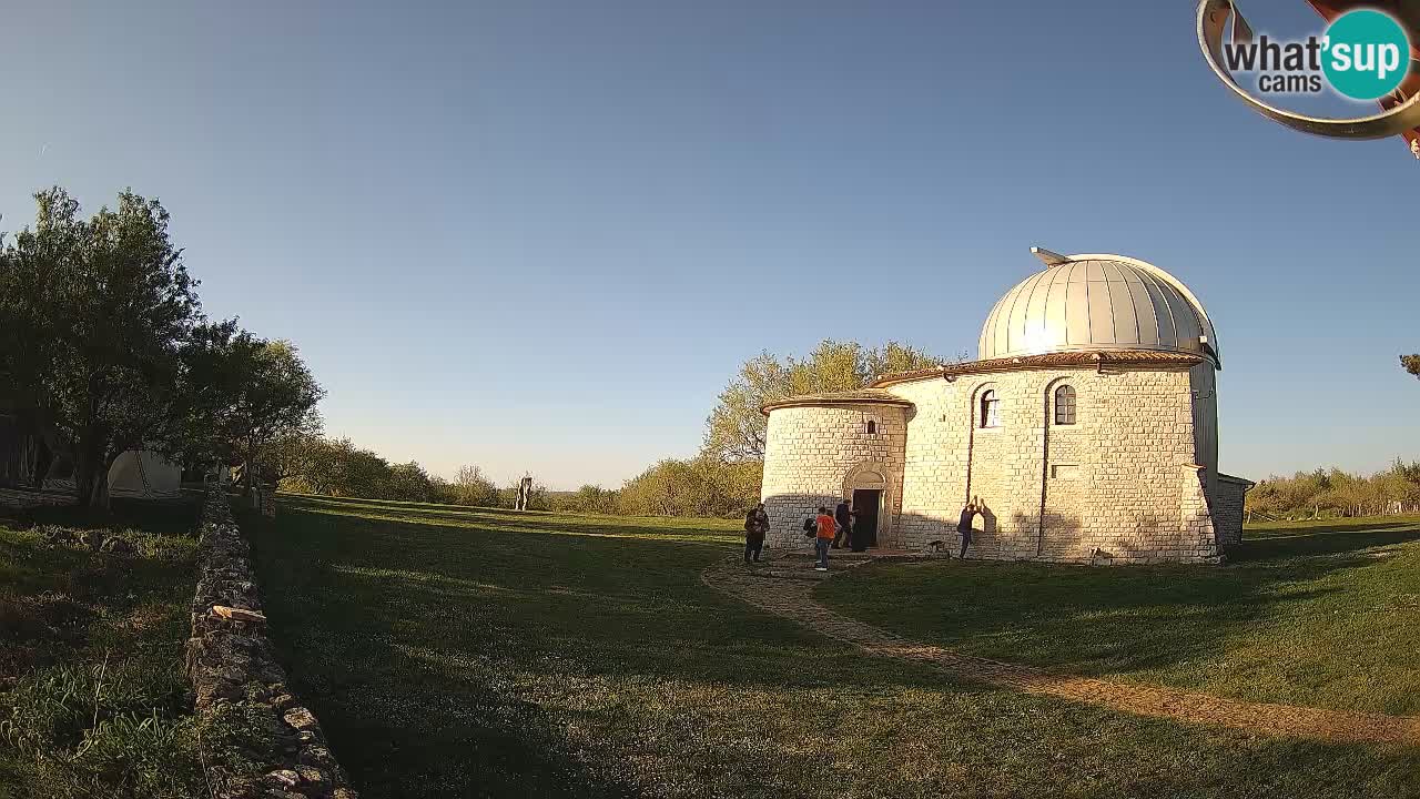 Webcam de l’Observatoire de Višnjan: Plongez dans le cosmos depuis l’Istrie, Croatie