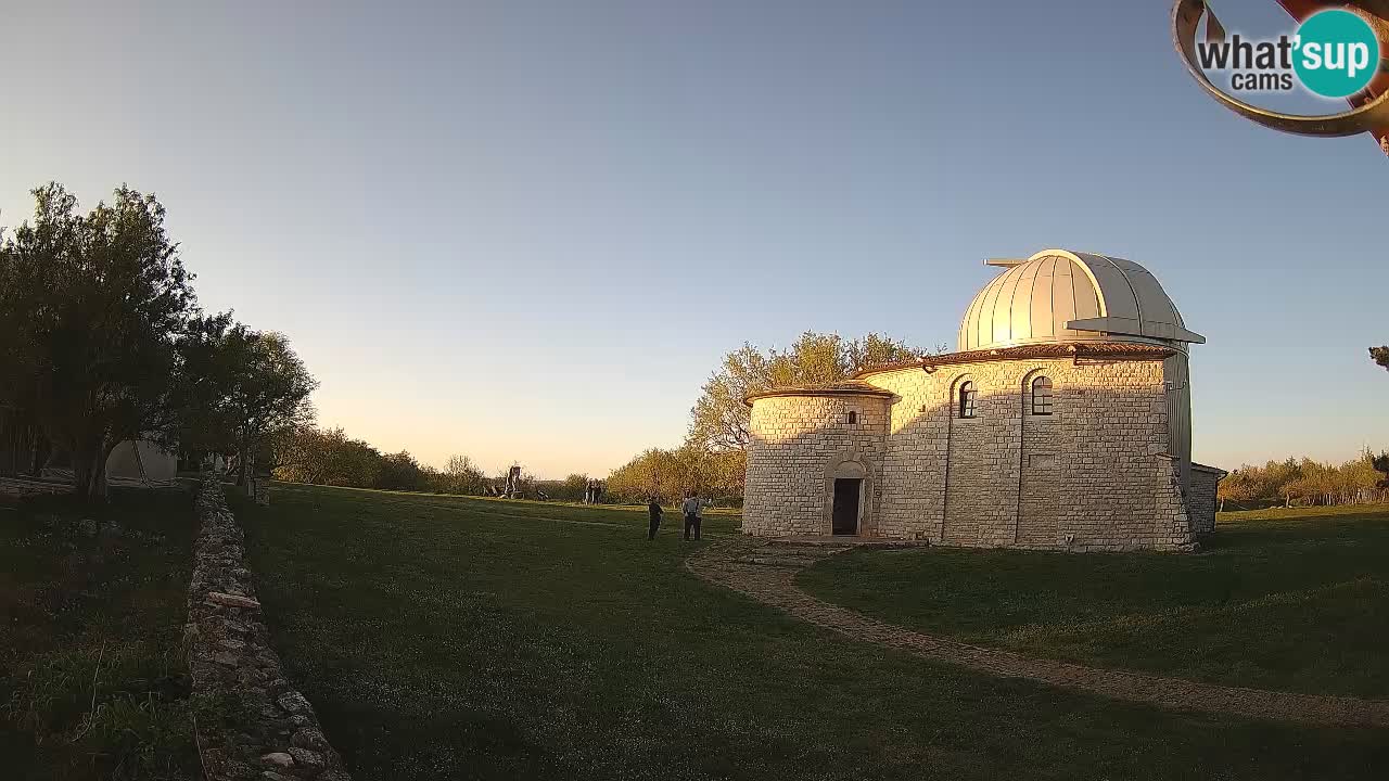 Webcam de l’Observatoire de Višnjan: Plongez dans le cosmos depuis l’Istrie, Croatie