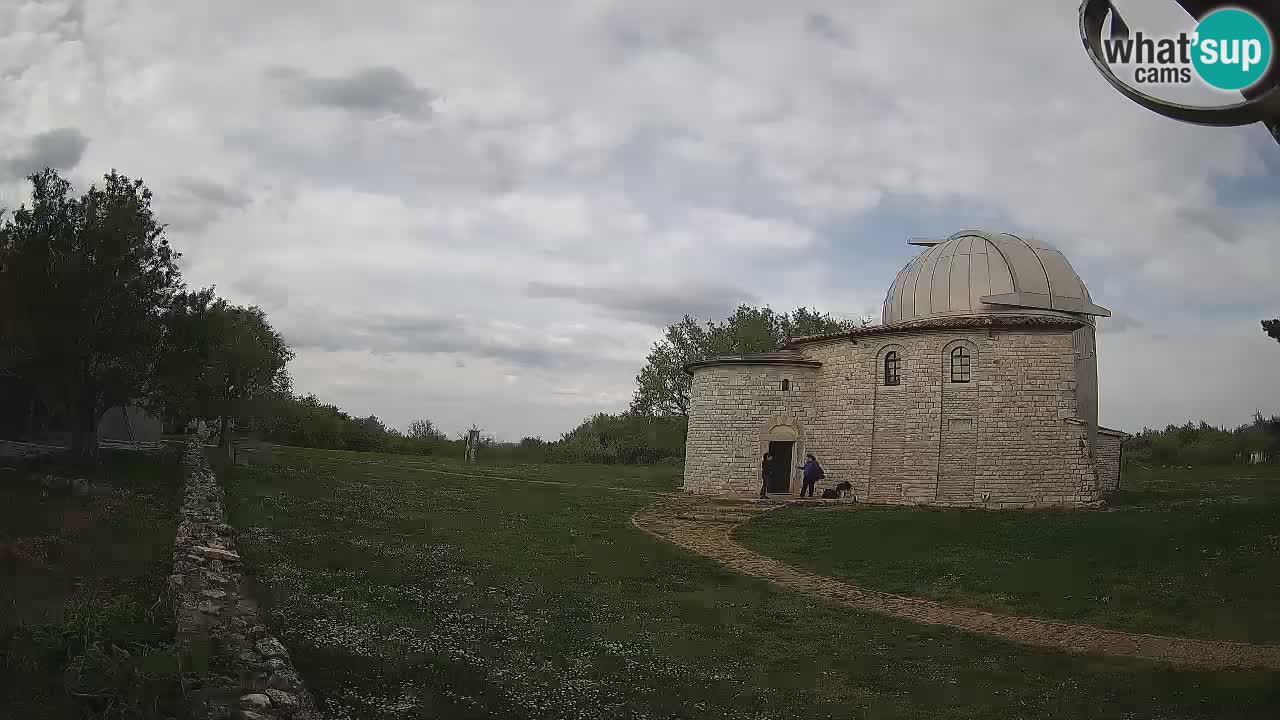 Višnjanska opservatorijska web kamera: Zavirite u svemir s poluotoka Istre, Hrvatska