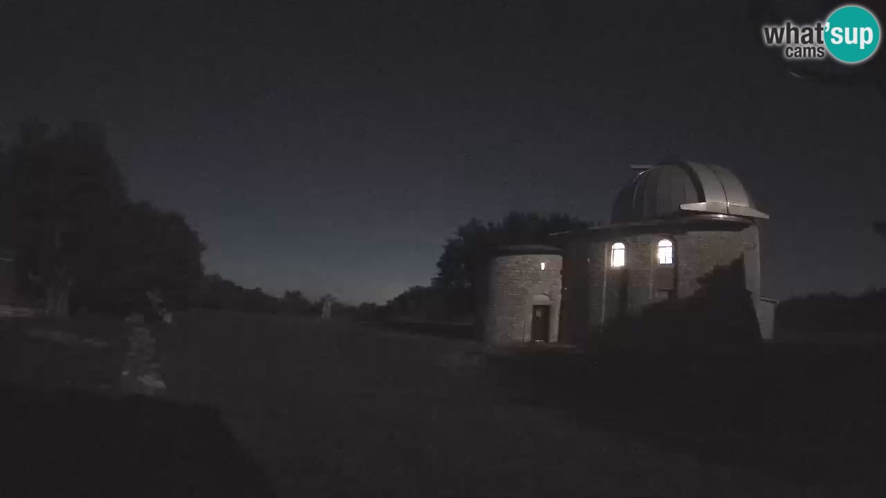 Višnjan Observatory Webcam: Gaze into the Cosmos from Istria, Croatia