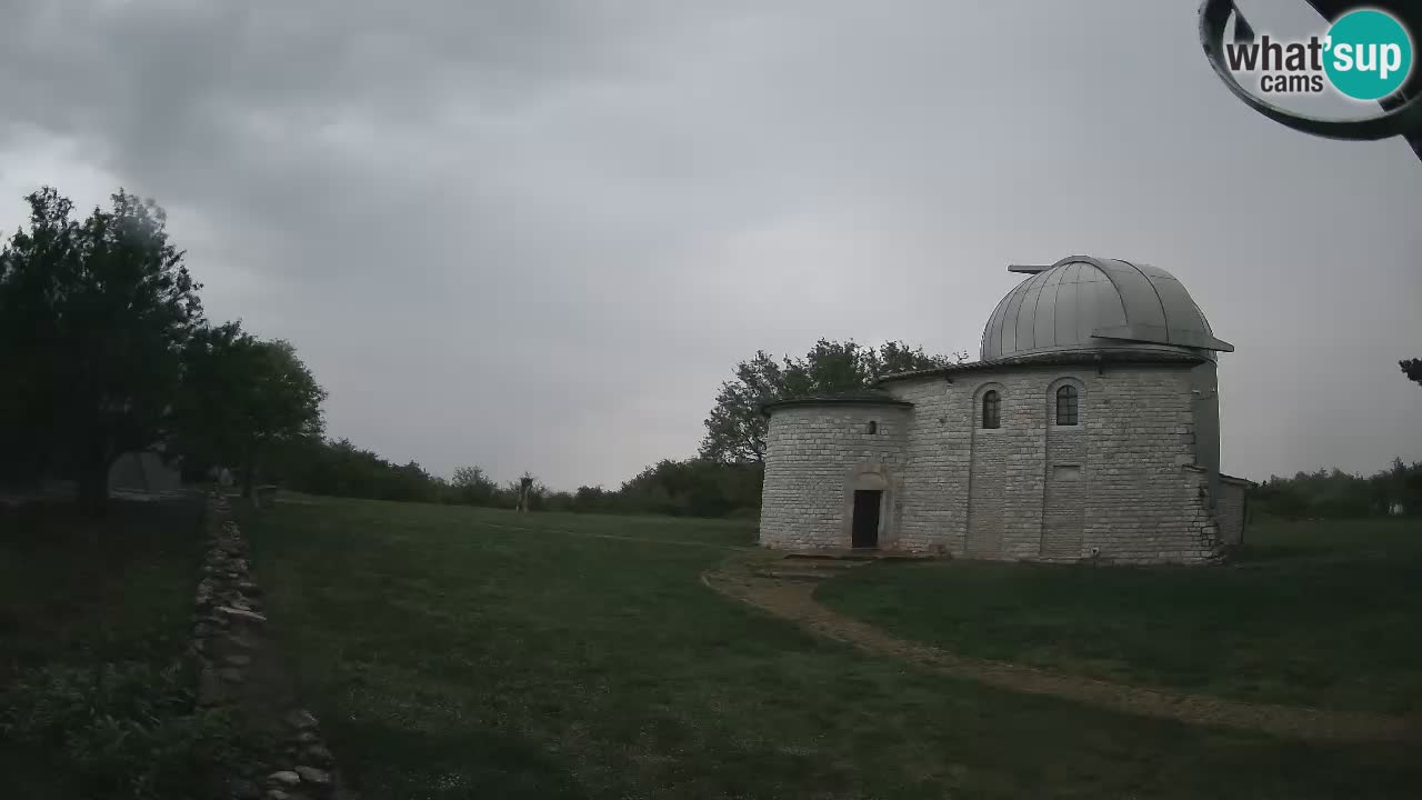 Višnjanska observatorijska spletna kamera: Opazujte vesolje iz Istre, Hrvaška