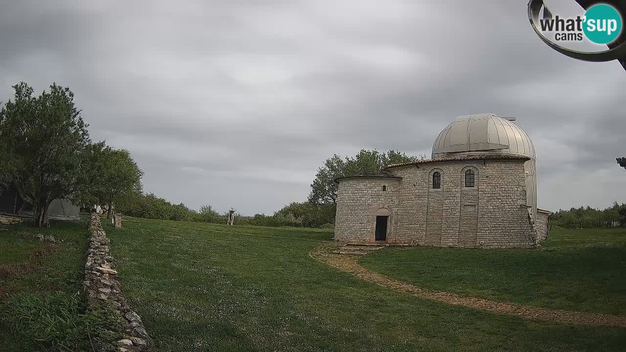 Višnjanska opservatorijska web kamera: Zavirite u svemir s poluotoka Istre, Hrvatska