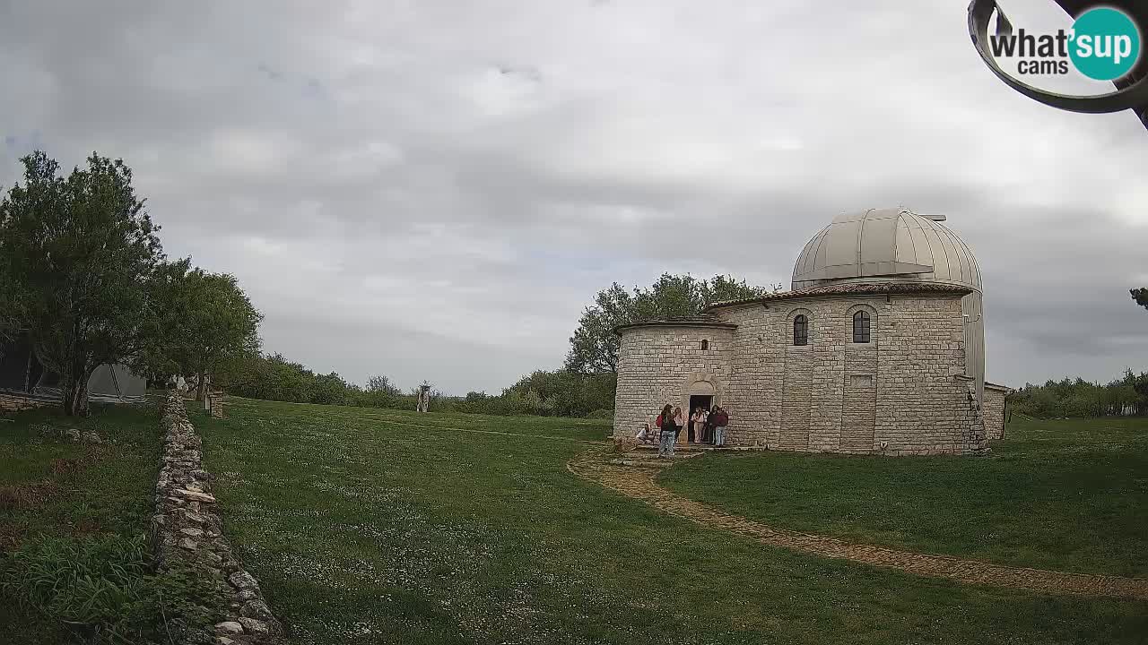 Višnjanska opservatorijska web kamera: Zavirite u svemir s poluotoka Istre, Hrvatska