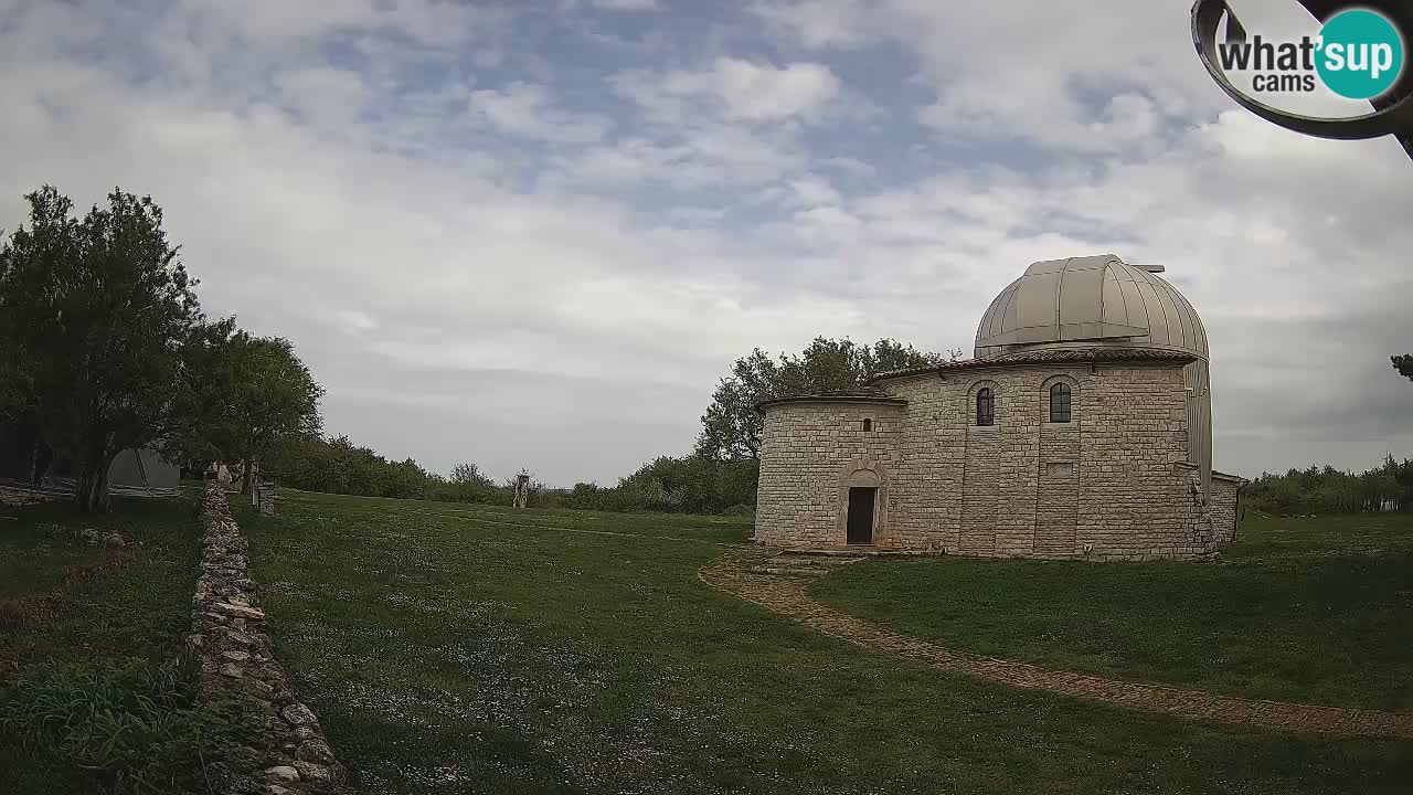 Višnjanska observatorijska spletna kamera: Opazujte vesolje iz Istre, Hrvaška