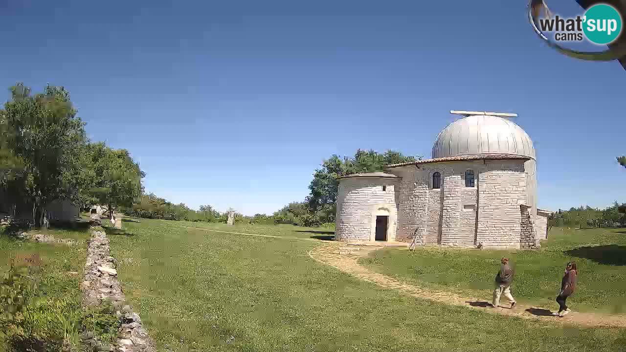 Višnjan Observatory Webcam: Gaze into the Cosmos from Istria, Croatia