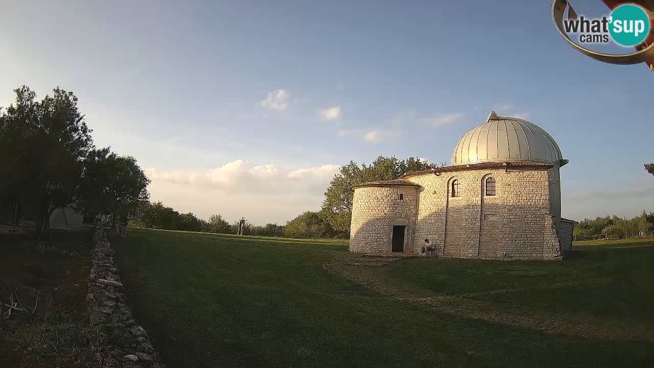 Višnjanska observatorijska spletna kamera: Opazujte vesolje iz Istre, Hrvaška