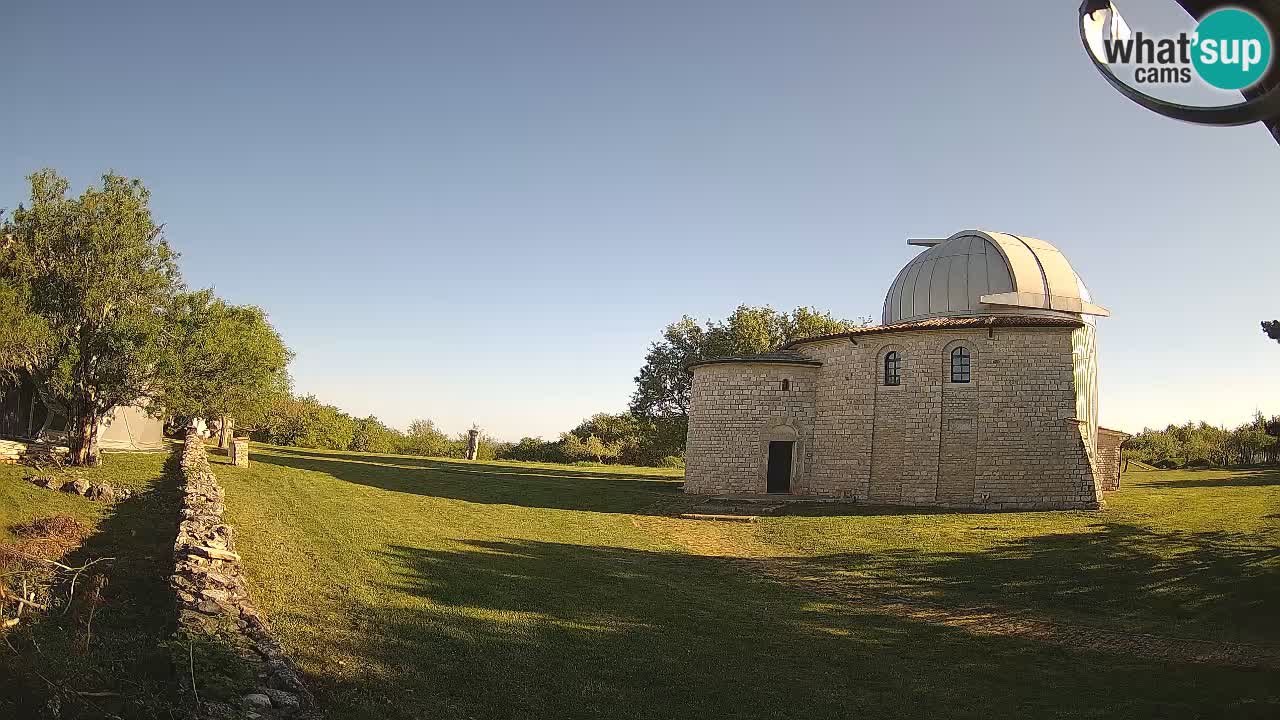Webcam de l’Observatoire de Višnjan: Plongez dans le cosmos depuis l’Istrie, Croatie