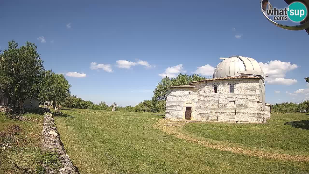 Webcam de l’Observatoire de Višnjan: Plongez dans le cosmos depuis l’Istrie, Croatie