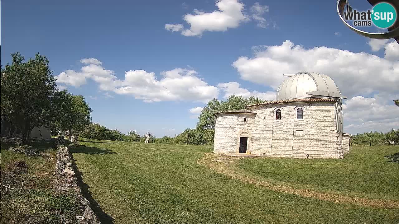 Webcam de l’Observatoire de Višnjan: Plongez dans le cosmos depuis l’Istrie, Croatie