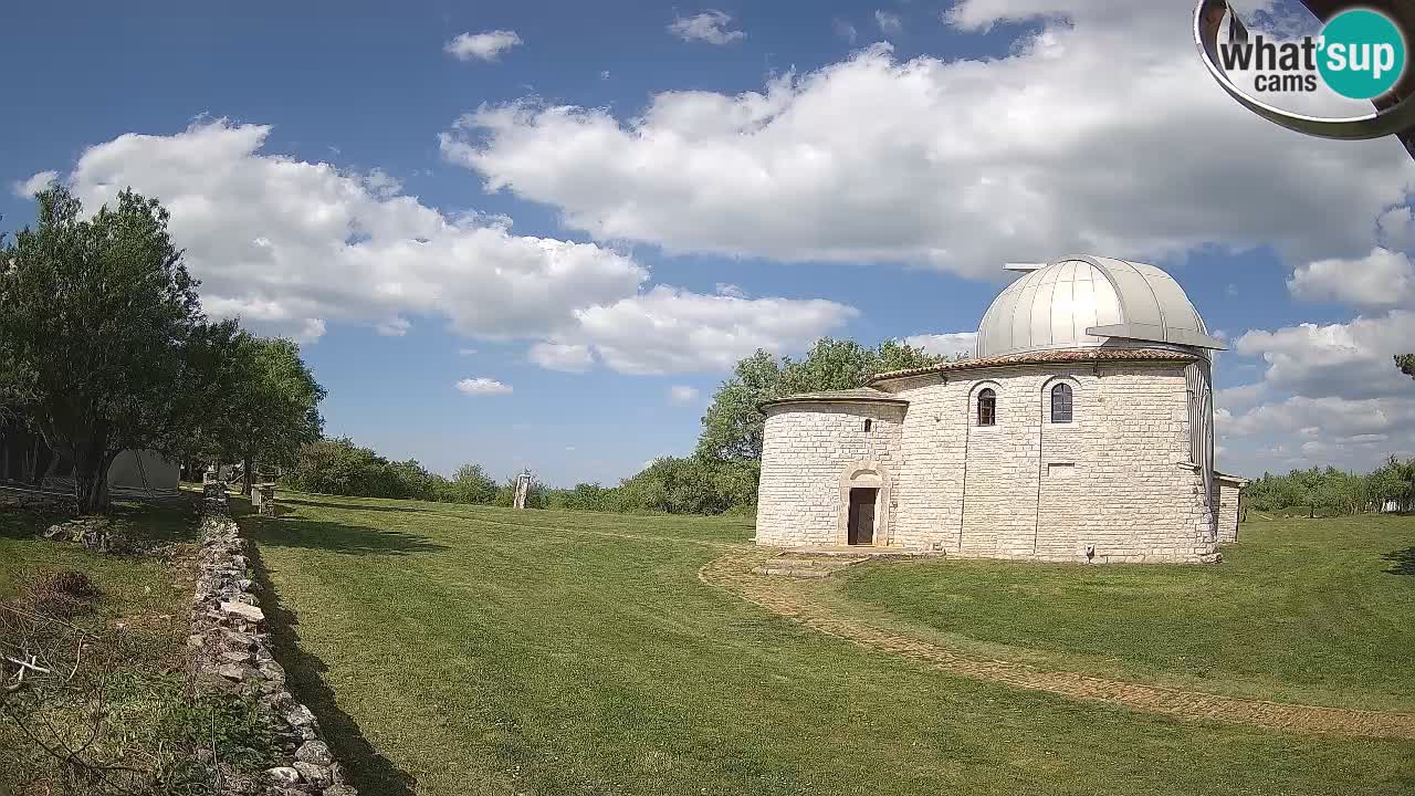 Webcam de l’Observatoire de Višnjan: Plongez dans le cosmos depuis l’Istrie, Croatie