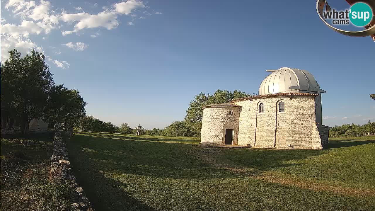 Višnjan Observatory Webcam: Gaze into the Cosmos from Istria, Croatia