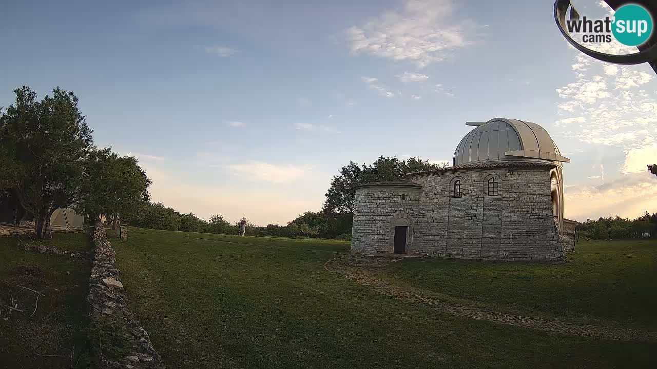 Višnjan Observatory Webcam: Gaze into the Cosmos from Istria, Croatia