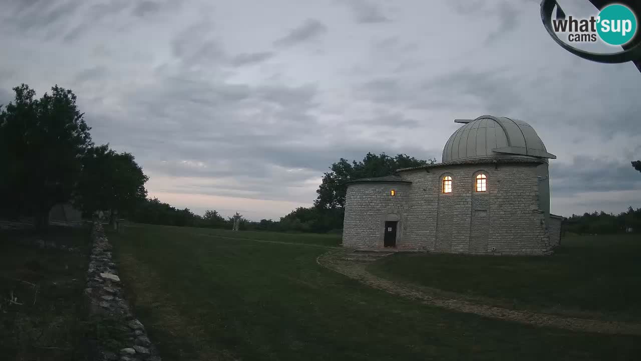 Višnjan Observatory Webcam: Gaze into the Cosmos from Istria, Croatia