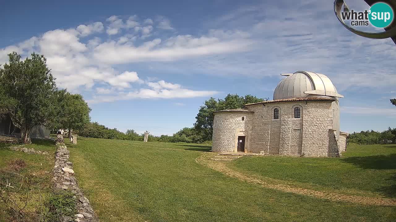 Višnjan Observatory Webcam: Gaze into the Cosmos from Istria, Croatia