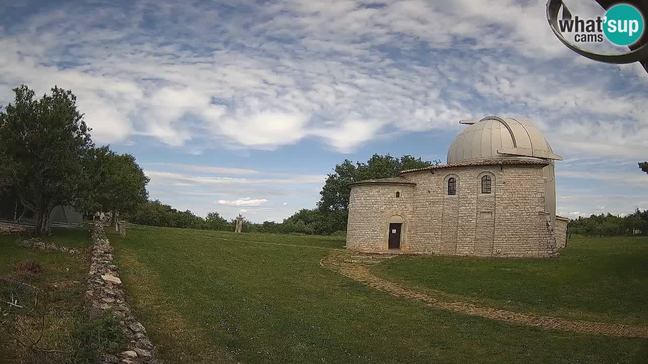 Višnjan Observatory Webcam: Gaze into the Cosmos from Istria, Croatia