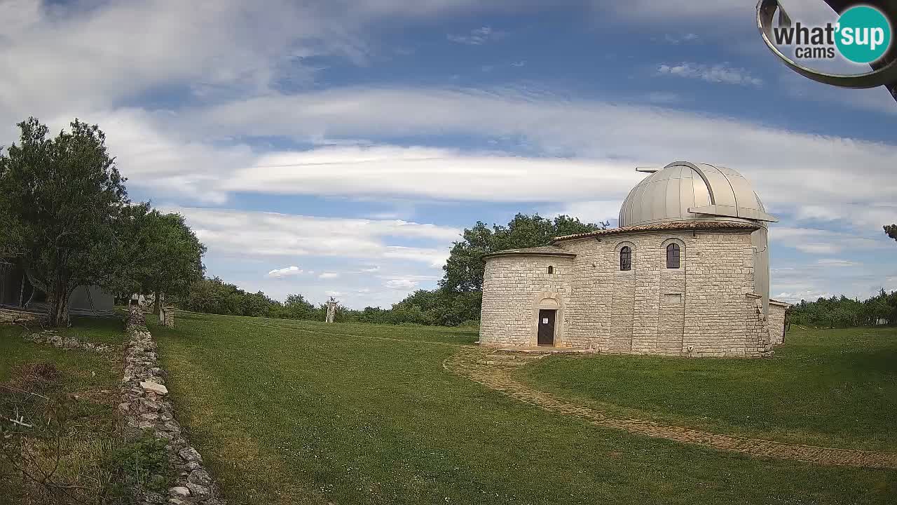 Višnjan Observatory Webcam: Gaze into the Cosmos from Istria, Croatia