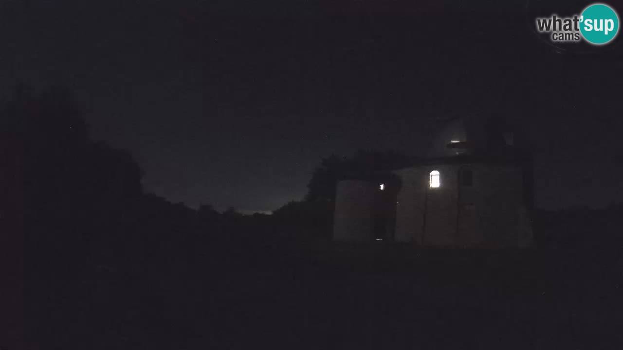 Višnjan Observatory Webcam: Gaze into the Cosmos from Istria, Croatia