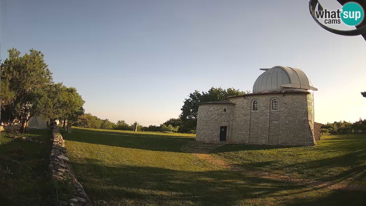 Webcam de l’Observatoire de Višnjan: Plongez dans le cosmos depuis l’Istrie, Croatie