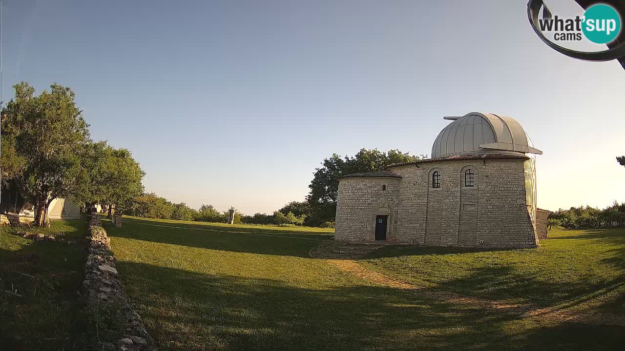 Webcam de l’Observatoire de Višnjan: Plongez dans le cosmos depuis l’Istrie, Croatie
