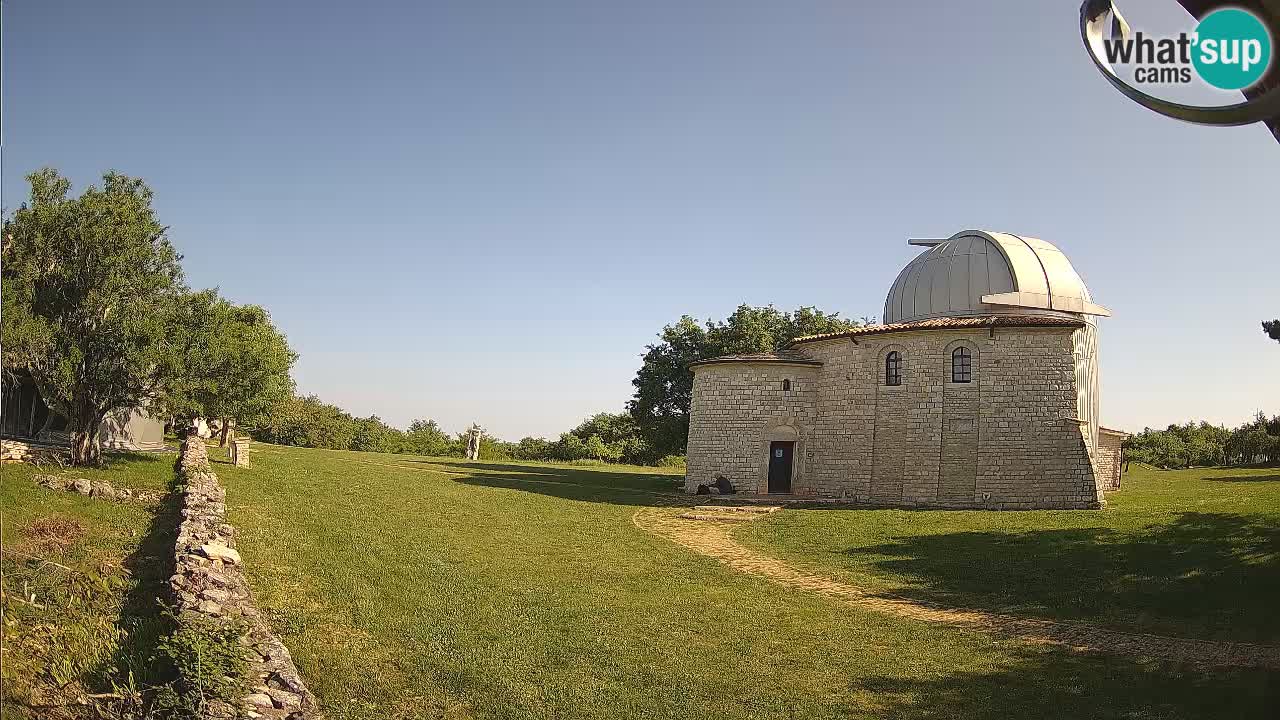 Webcam de l’Observatoire de Višnjan: Plongez dans le cosmos depuis l’Istrie, Croatie