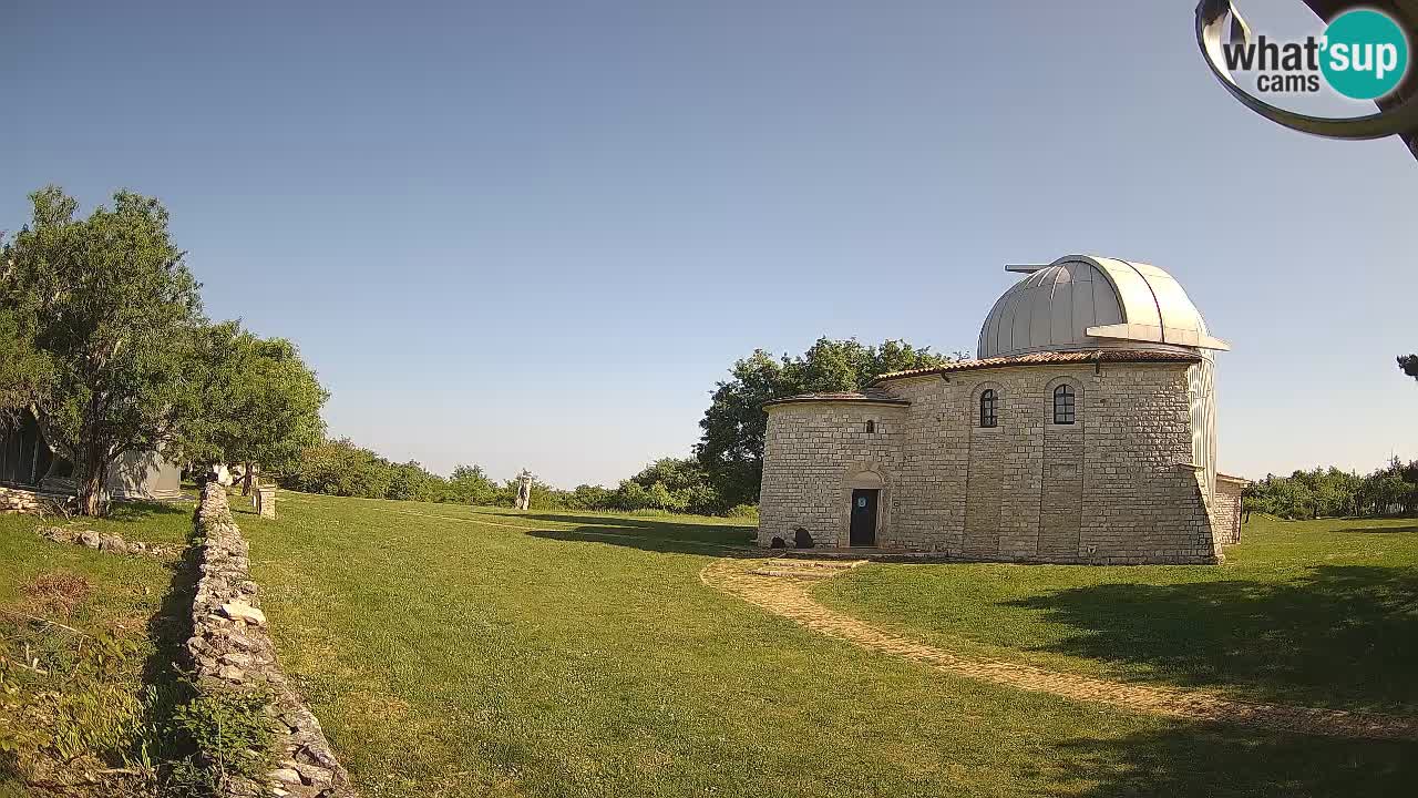 Webcam de l’Observatoire de Višnjan: Plongez dans le cosmos depuis l’Istrie, Croatie