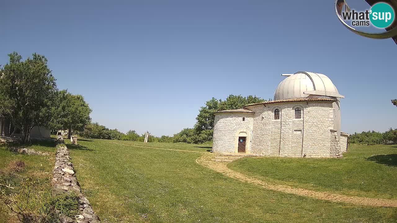 Višnjanska observatorijska spletna kamera: Opazujte vesolje iz Istre, Hrvaška