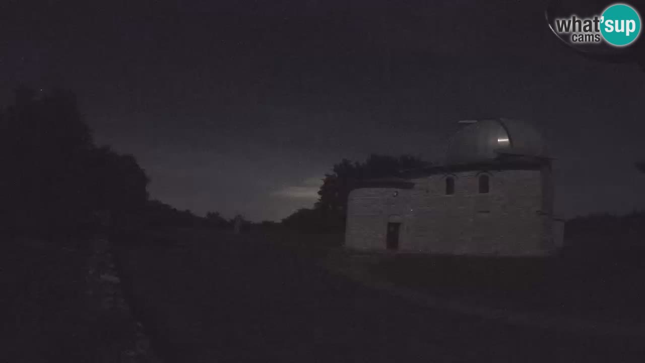 Višnjanska observatorijska spletna kamera: Opazujte vesolje iz Istre, Hrvaška