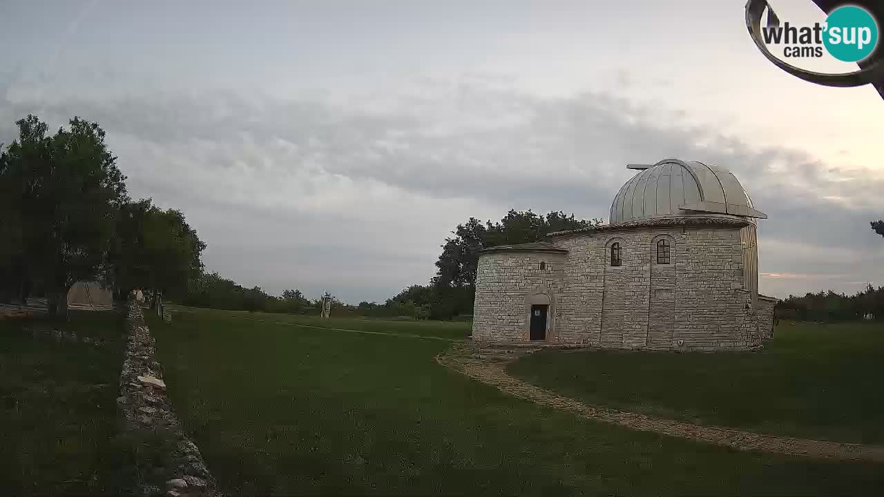 Višnjanska opservatorijska web kamera: Zavirite u svemir s poluotoka Istre, Hrvatska