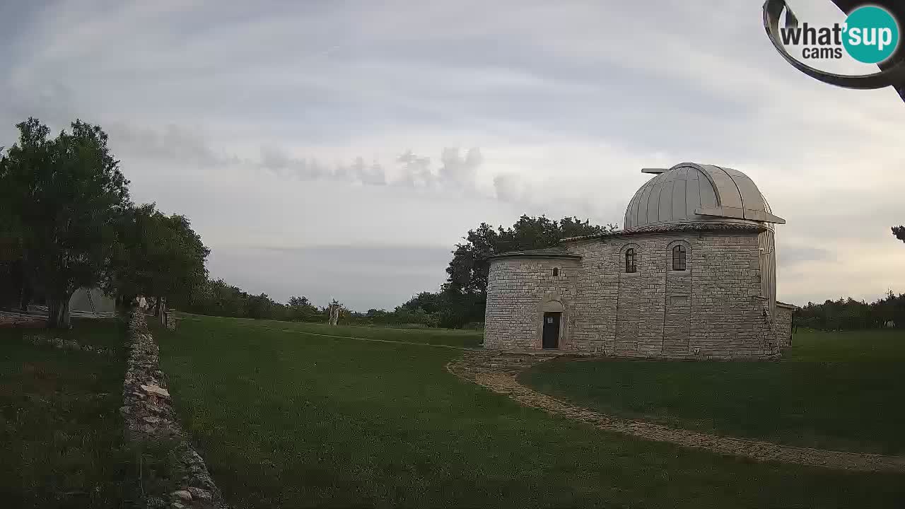 Višnjanska opservatorijska web kamera: Zavirite u svemir s poluotoka Istre, Hrvatska