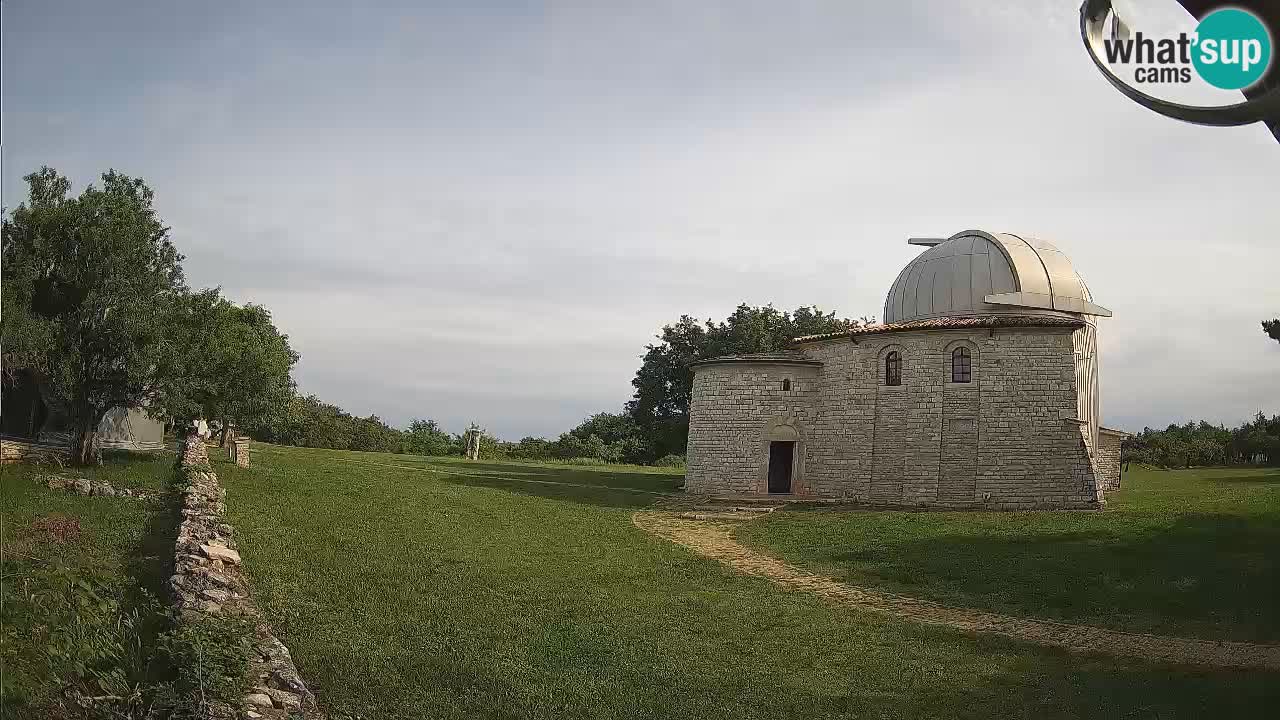 Višnjan Observatory Webcam: Gaze into the Cosmos from Istria, Croatia