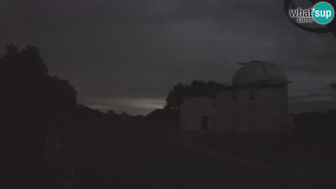 Višnjanska opservatorijska web kamera: Zavirite u svemir s poluotoka Istre, Hrvatska