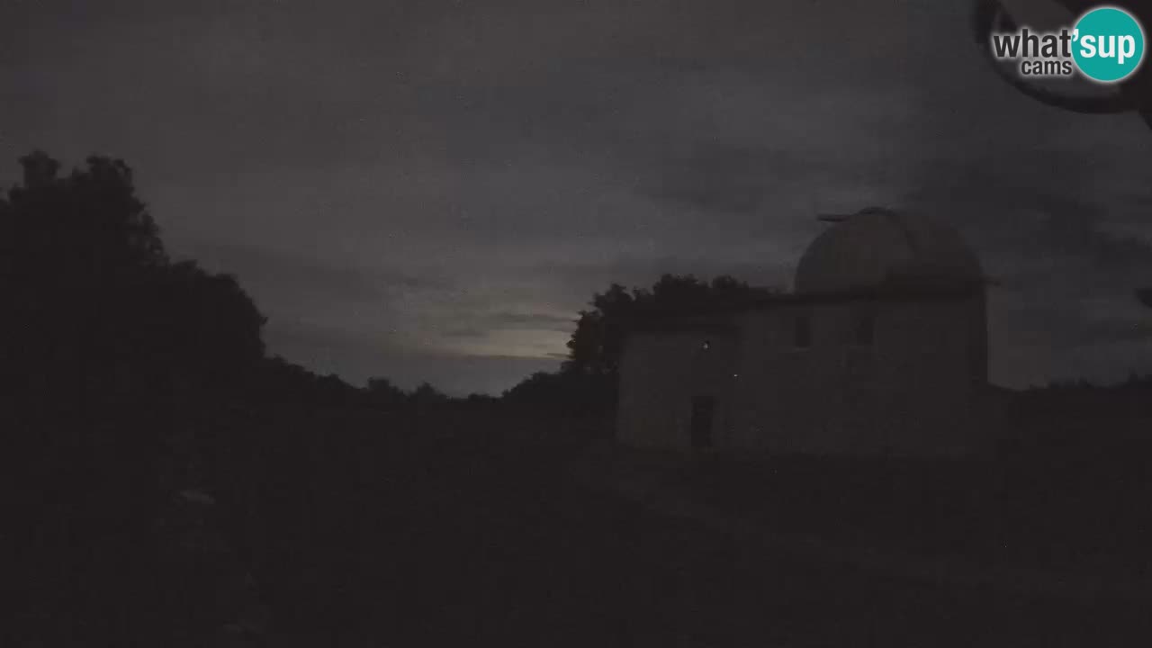 Višnjan Observatory Webcam: Gaze into the Cosmos from Istria, Croatia